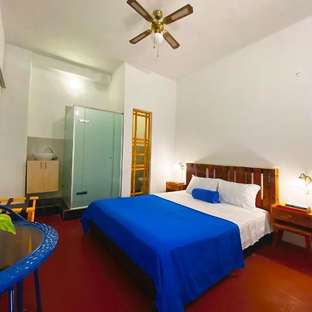 La Puerta Azul By La Puerta Hostels ซันตามาร์ตา ภายนอก รูปภาพ