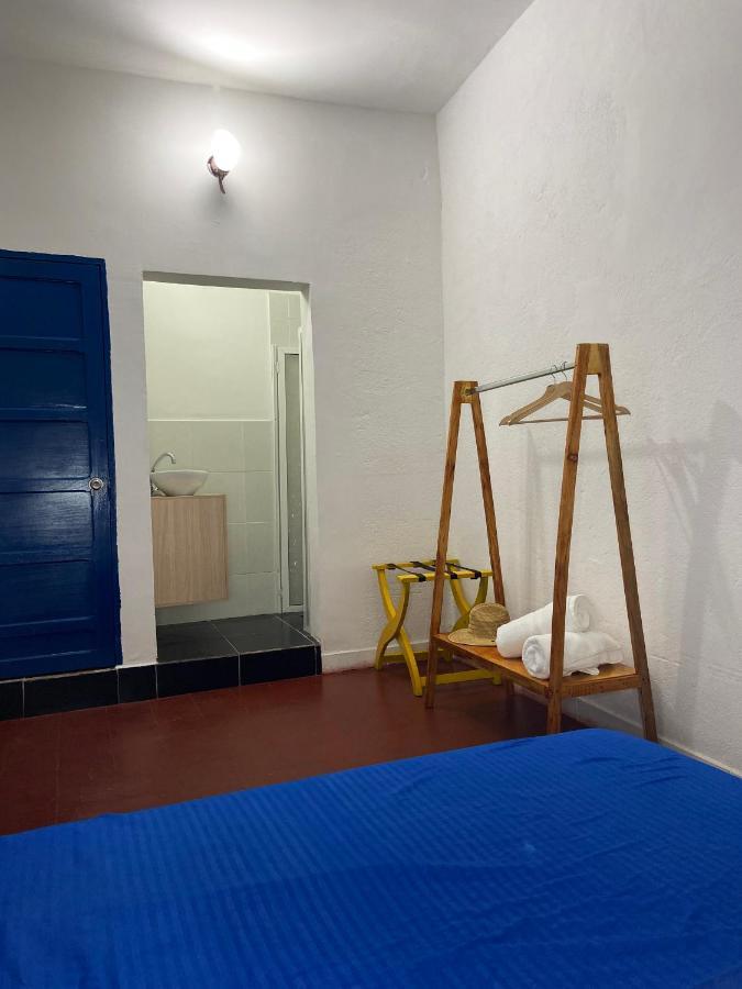 La Puerta Azul By La Puerta Hostels ซันตามาร์ตา ภายนอก รูปภาพ