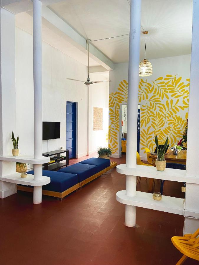 La Puerta Azul By La Puerta Hostels ซันตามาร์ตา ภายนอก รูปภาพ