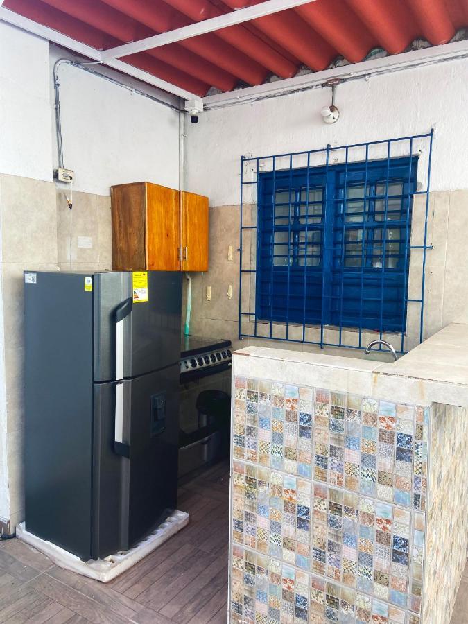 La Puerta Azul By La Puerta Hostels ซันตามาร์ตา ภายนอก รูปภาพ