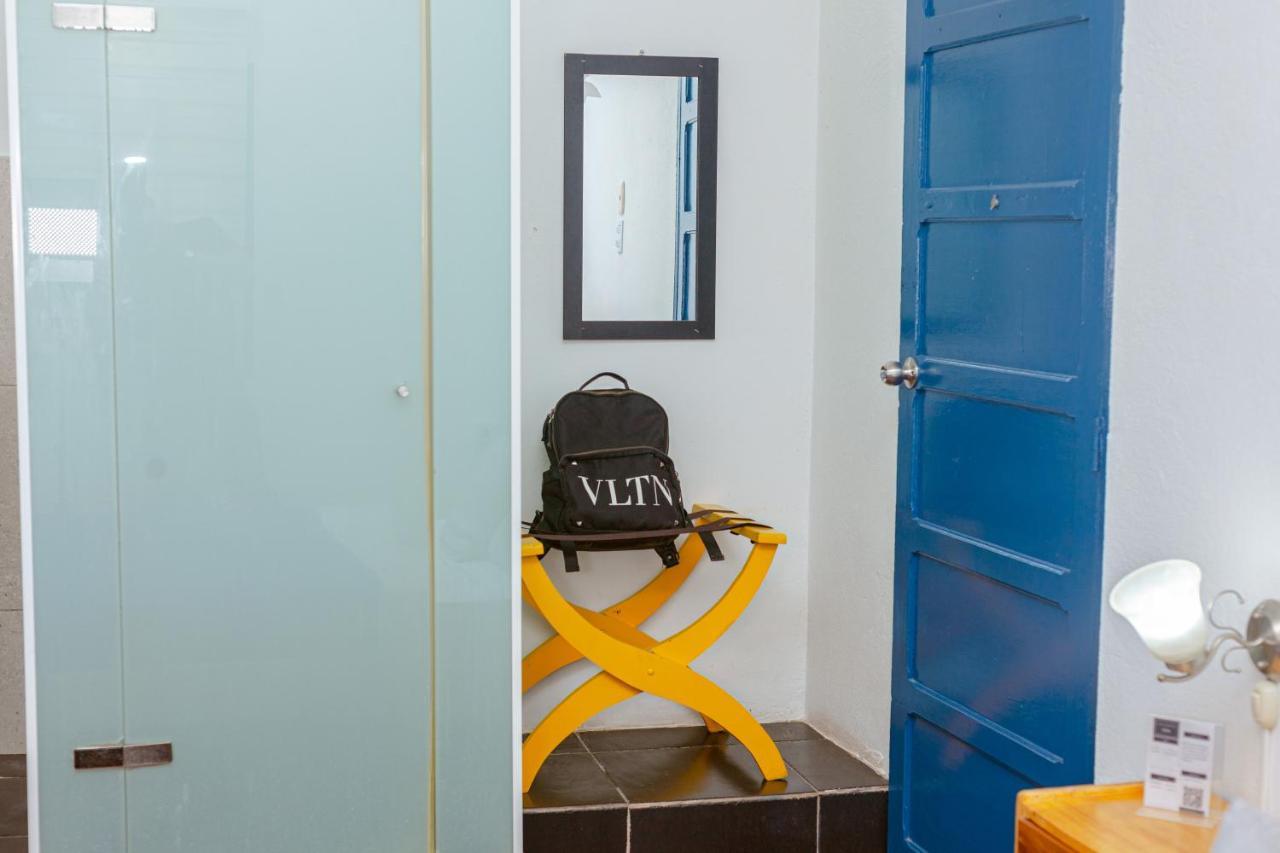 La Puerta Azul By La Puerta Hostels ซันตามาร์ตา ภายนอก รูปภาพ